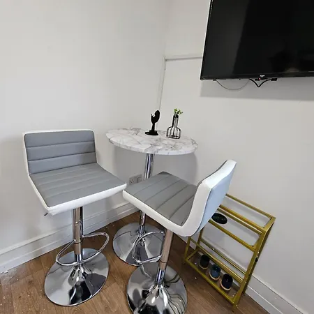 Tiny Studio, 30 Min To St. Pancras, North Londres Exterior foto