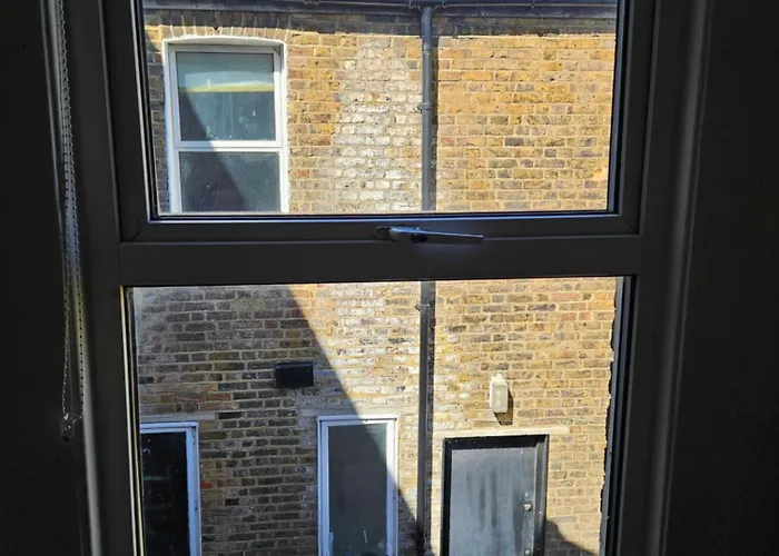 Tiny Studio, 30 Min To St. Pancras, North London
